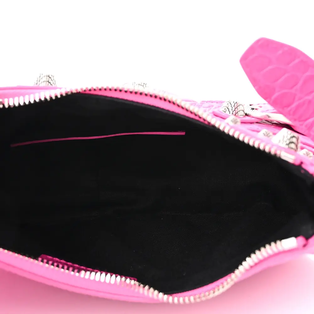 Lushentic Bags Review: XS Le Cagole Shoulder Bag in Lipstick Pink - Image 7