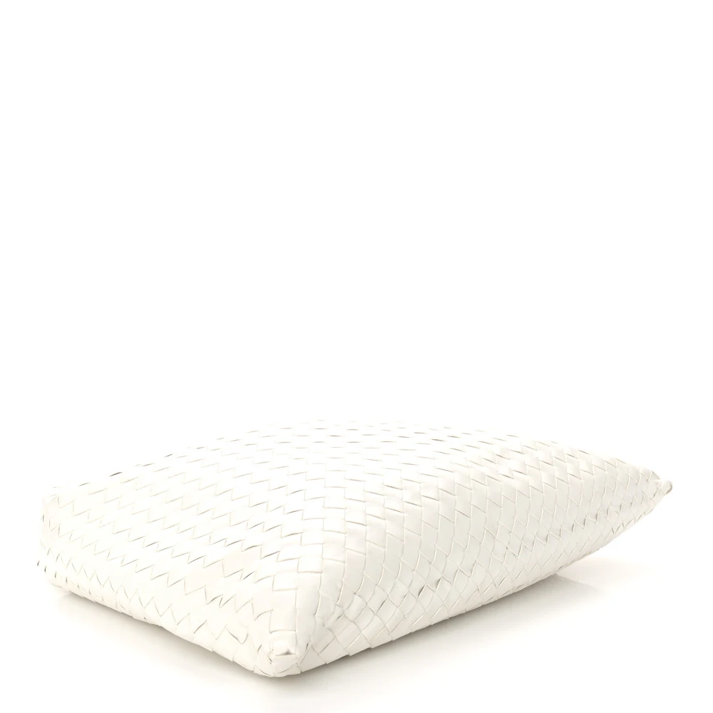 Lushentic Bags Review: Large Intrecciato Hop White Nappa Leather - Image 6