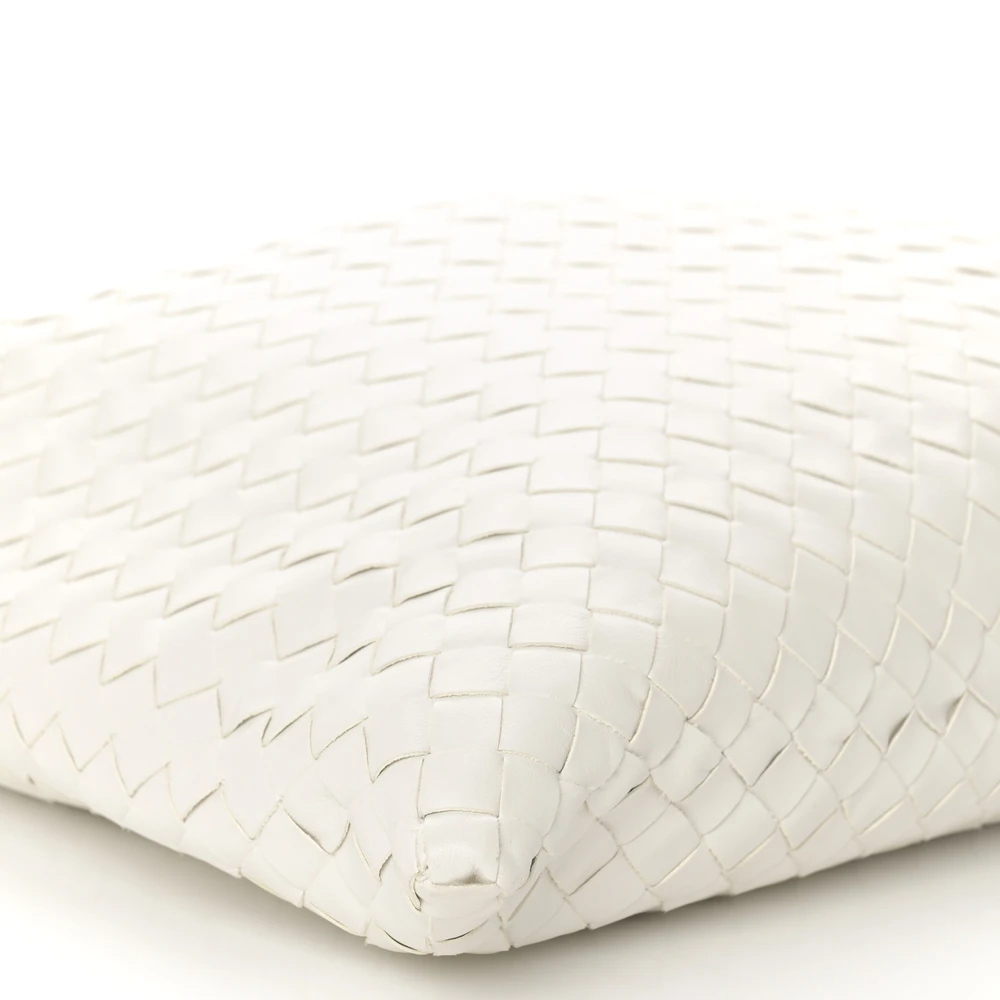 Lushentic Bags Review: Large Intrecciato Hop White Nappa Leather - Image 4