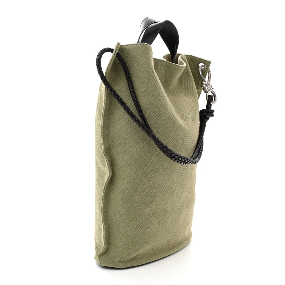 Lushentic Reviews Maxi Avenue Knot Tote Crocodile Jacquard Canvas - Image 3