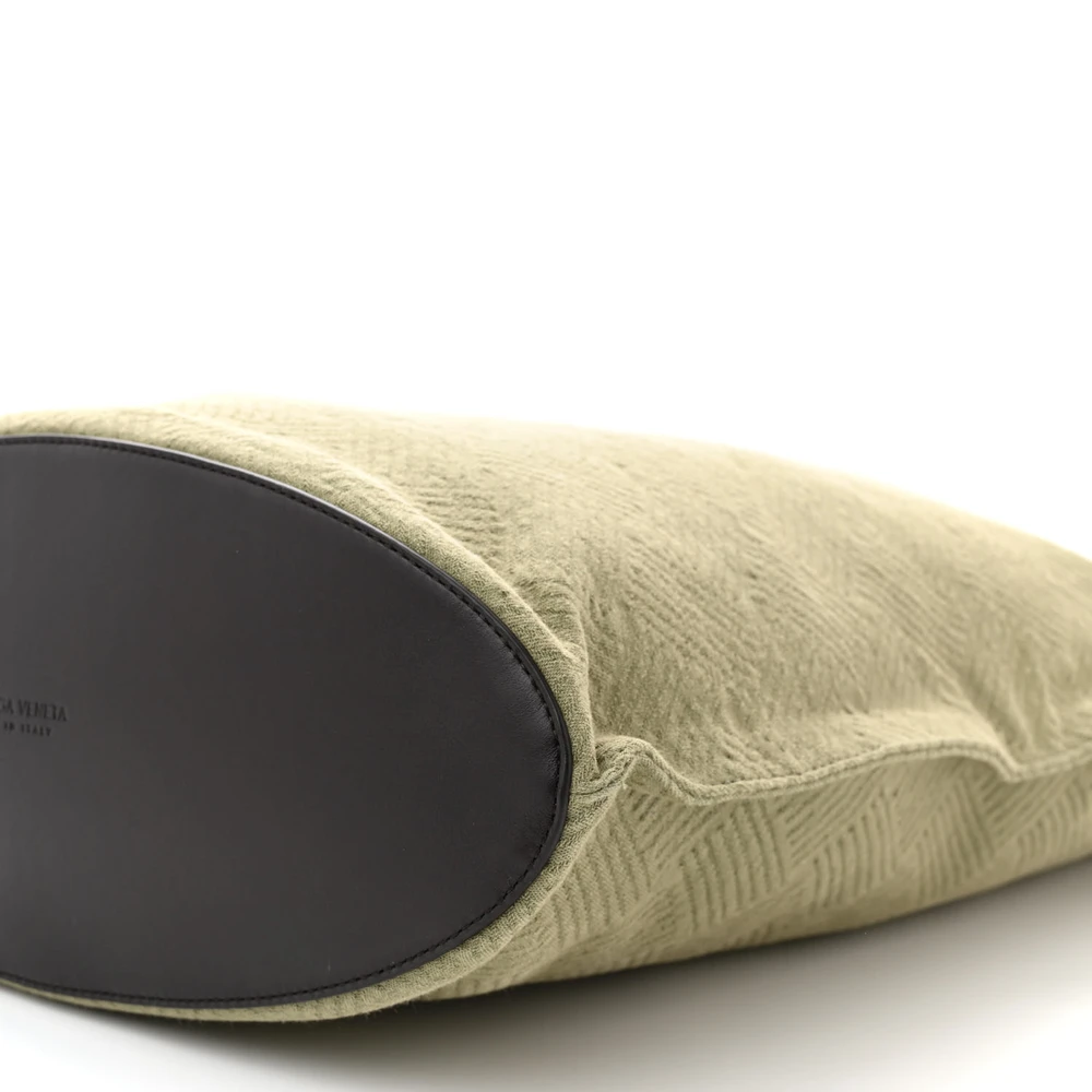 Lushentic Reviews Maxi Avenue Knot Tote Crocodile Jacquard Canvas - Image 5