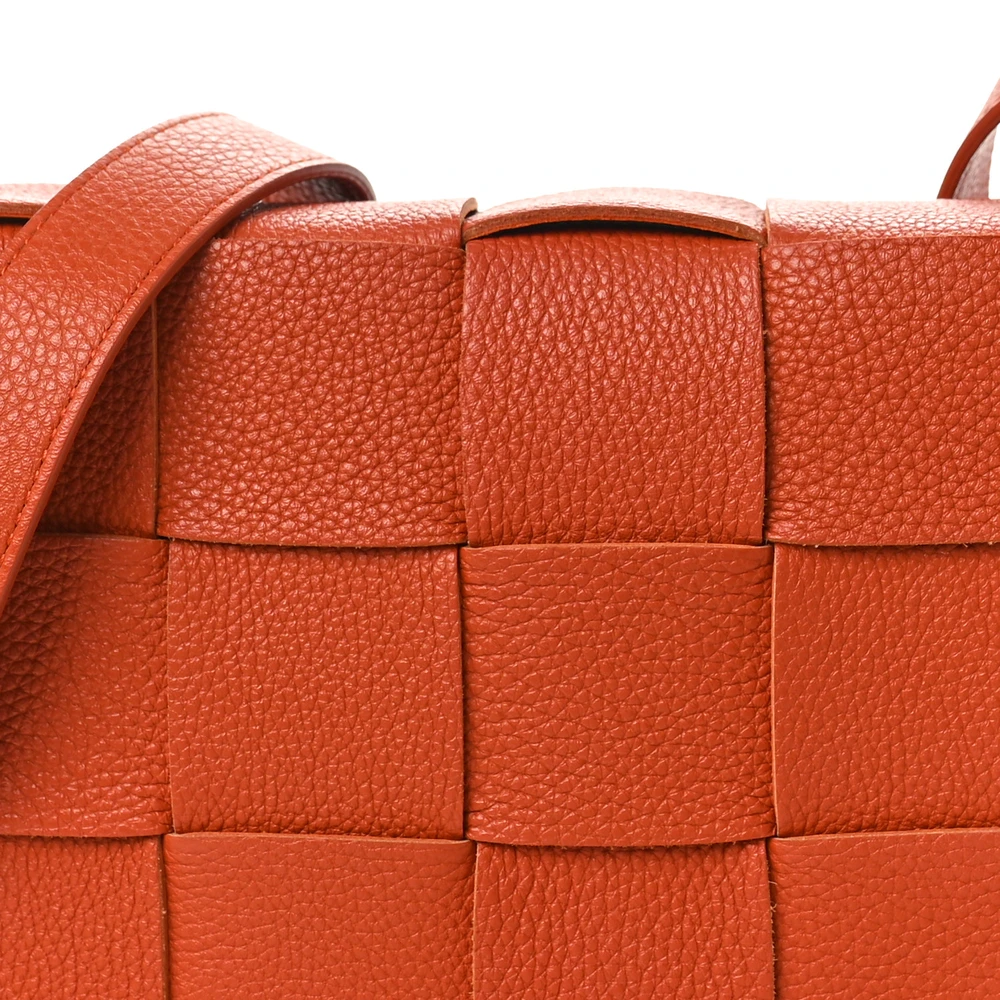 Lushentic Grade Replicas: Small Intreccio Cassette Bag in Lavender Leather - Image 8