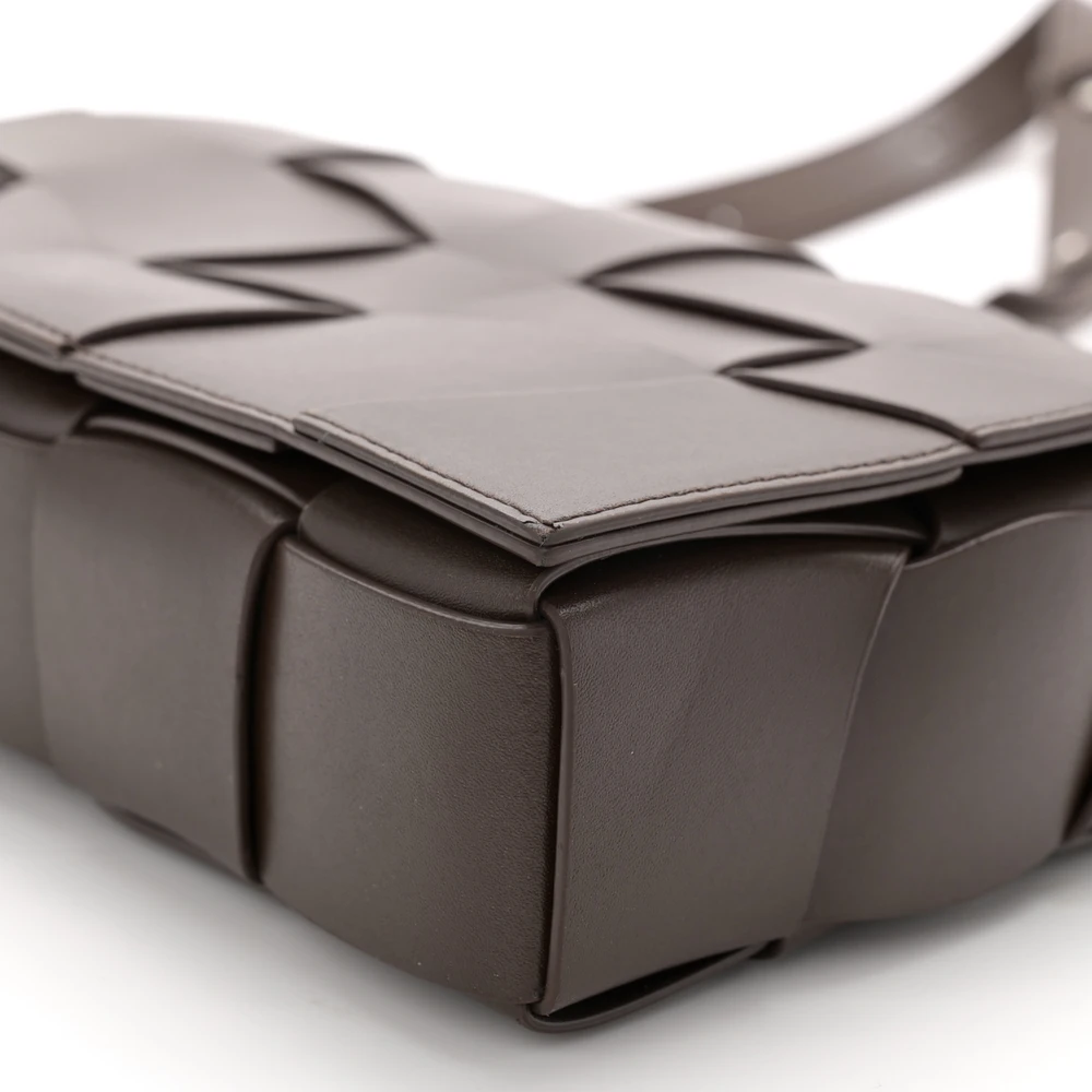 Lushentic Replica Maxi Intrecciato Cassette Crossbody Bag Oxblood - Image 5