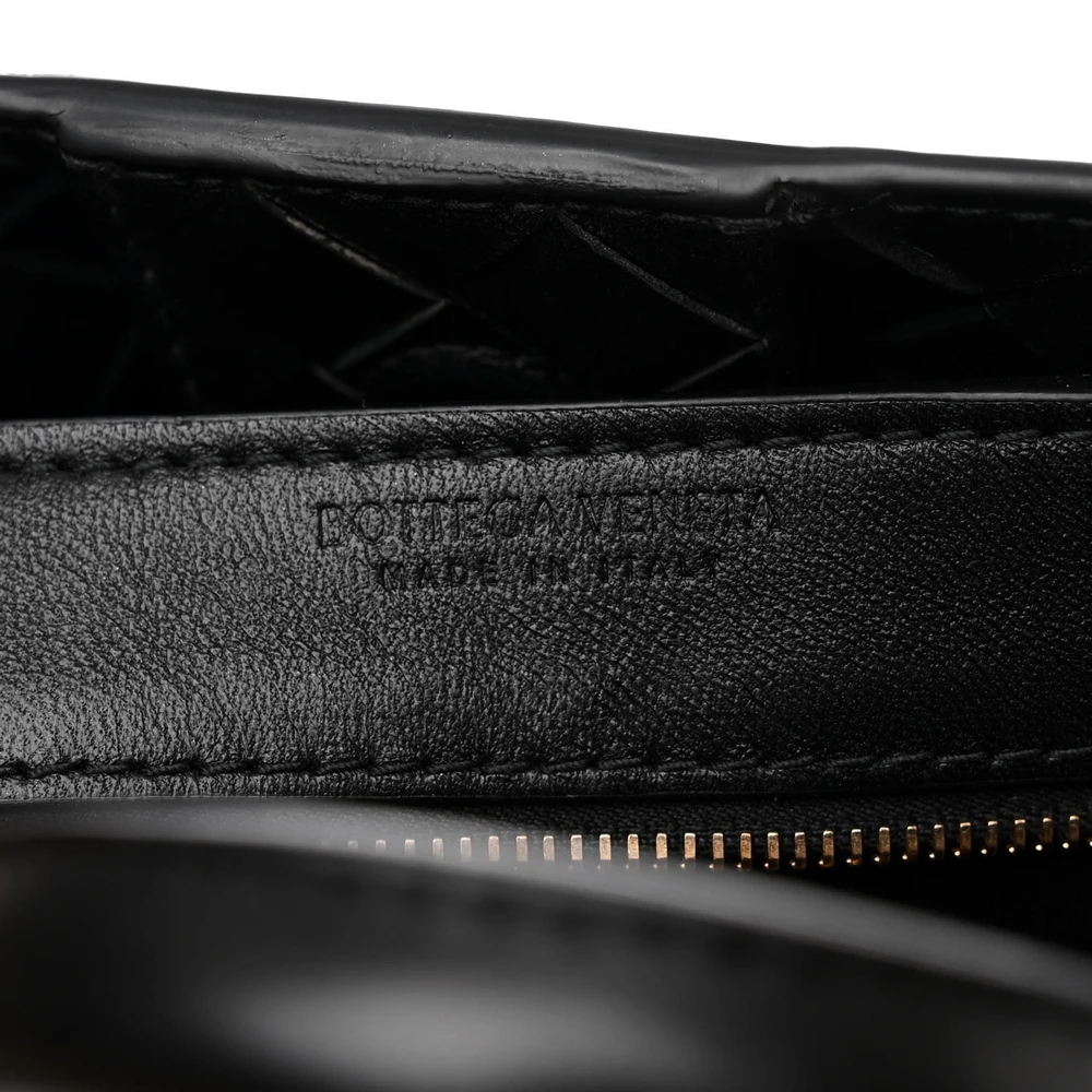 Lushentic Designer Small Intrecciato Andiamo Shoulder Bag, Black - Image 9