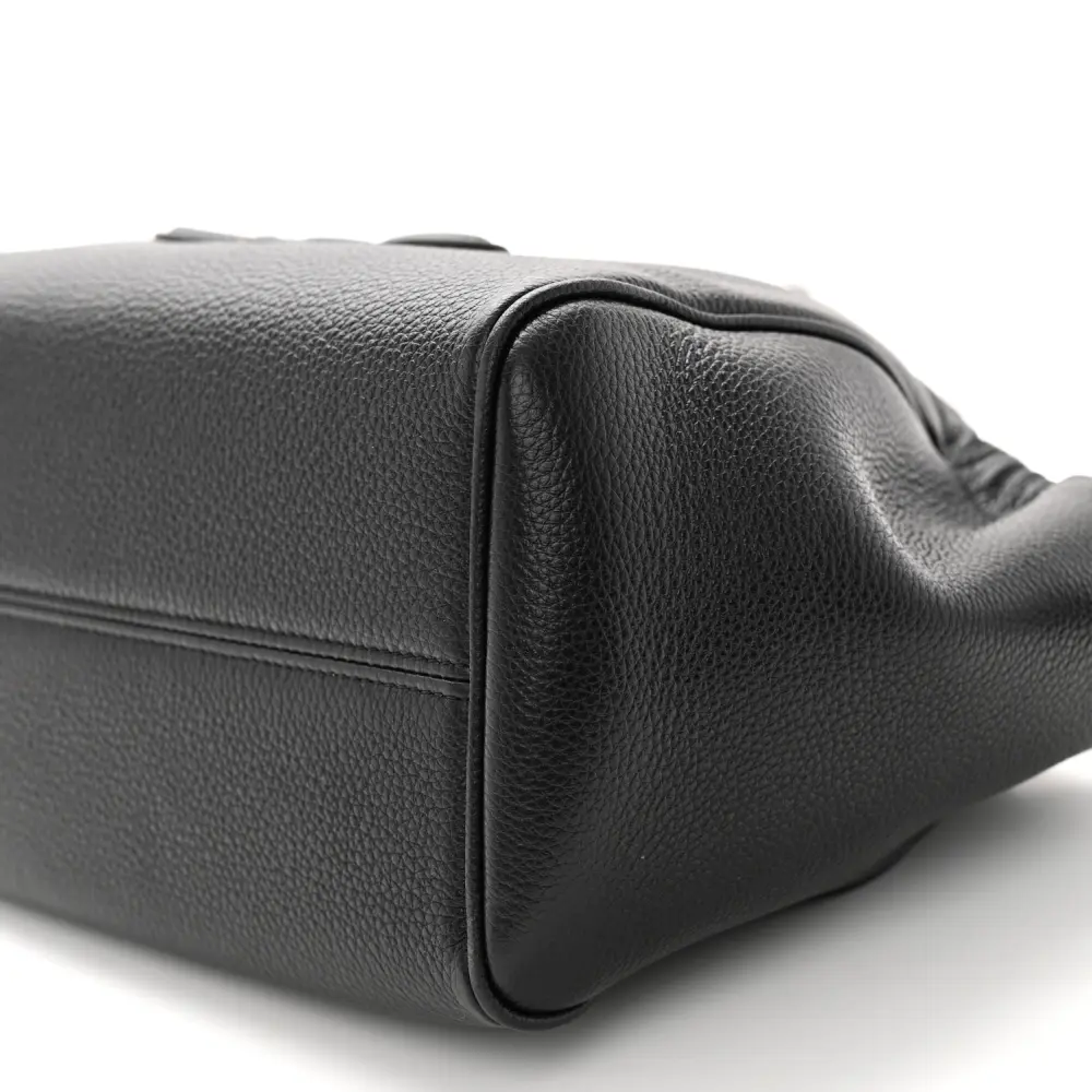 Lushentic Grade Small Triomphe Cabas Drawstring Bag Spotlight - Image 5