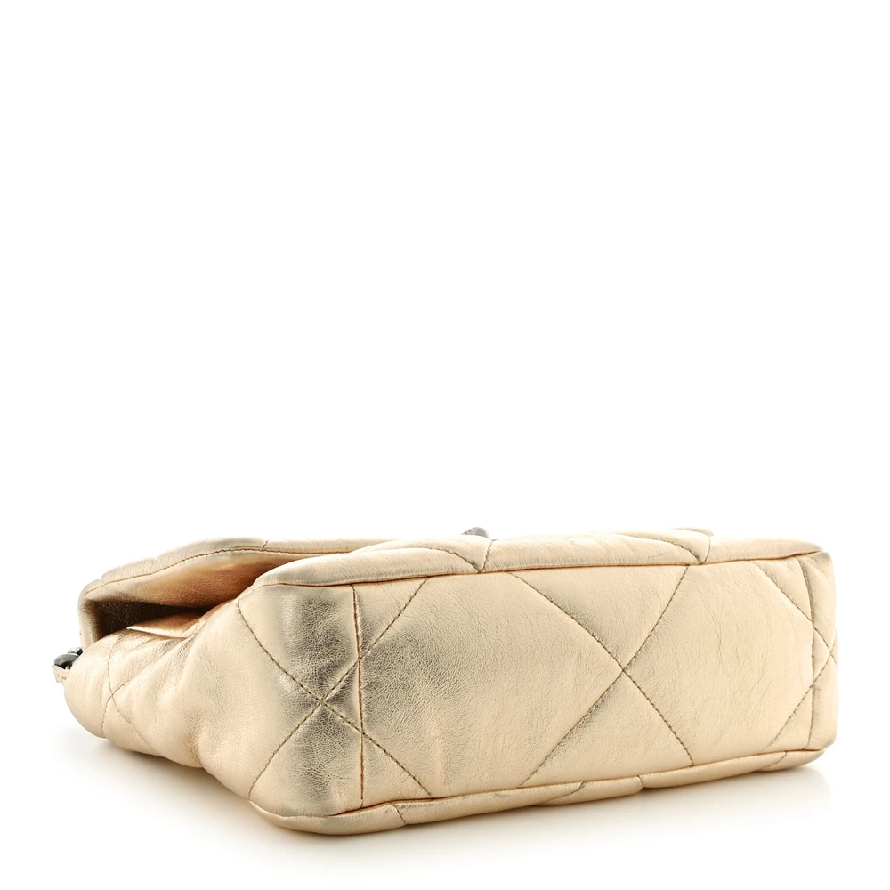 Lushentic Class Flap Maxi Metallic Gold Chanel 19 – Timeless Elegance - Image 5