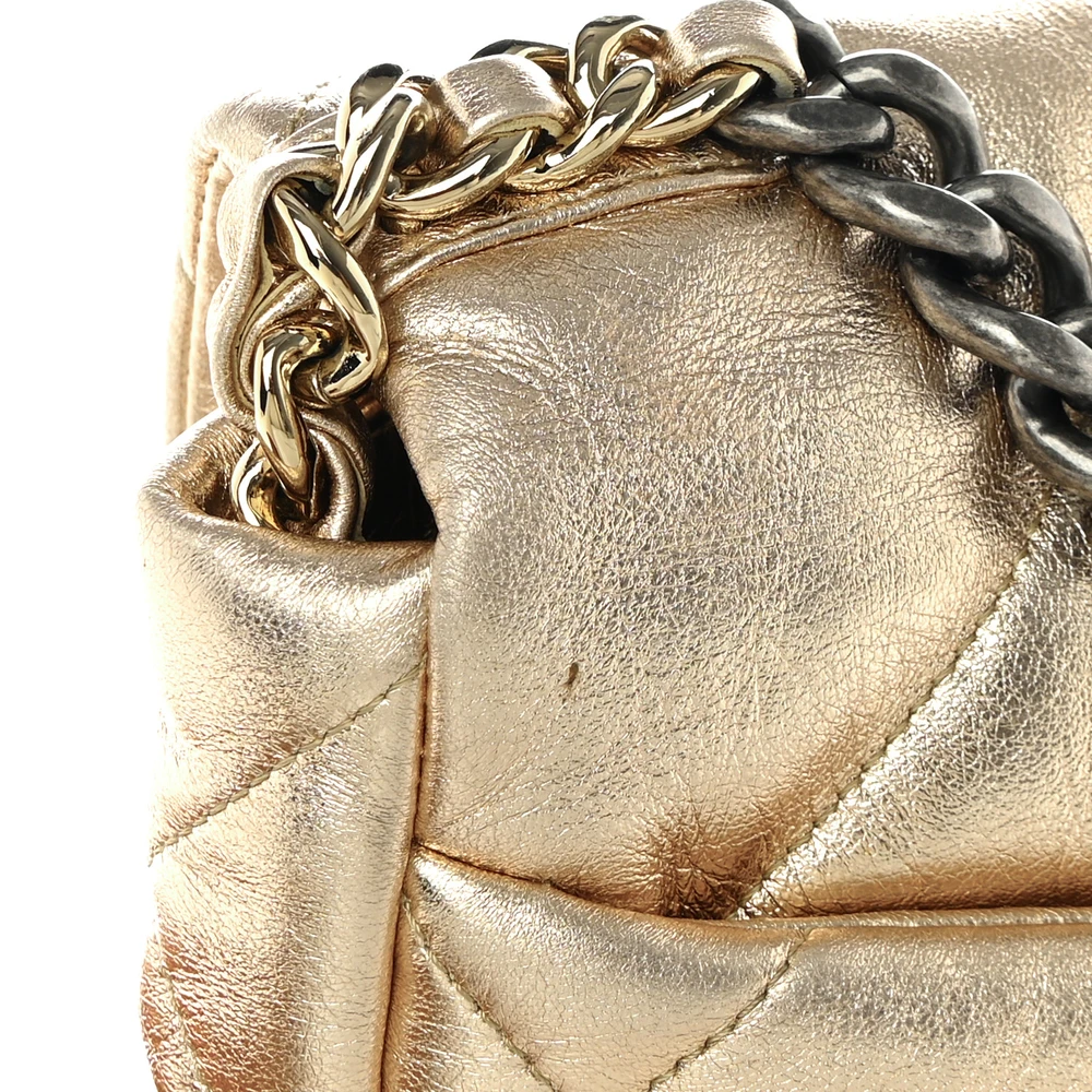 Lushentic Class Flap Maxi Metallic Gold Chanel 19 – Timeless Elegance - Image 8
