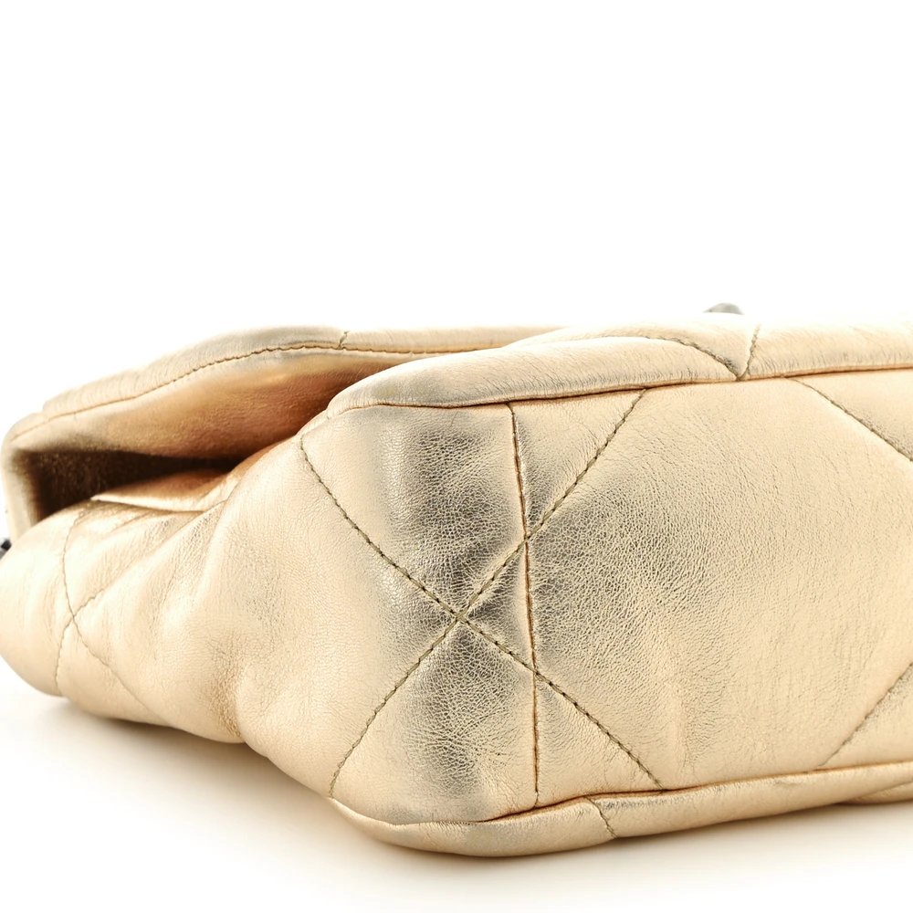 Lushentic Class Flap Maxi Metallic Gold Chanel 19 – Timeless Elegance - Image 4