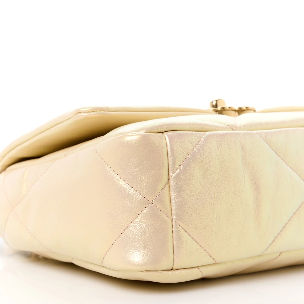 Lushentic Grade Bags: Chanel 19 Maxi Pink Quilted Lambskin Flap - Image 4