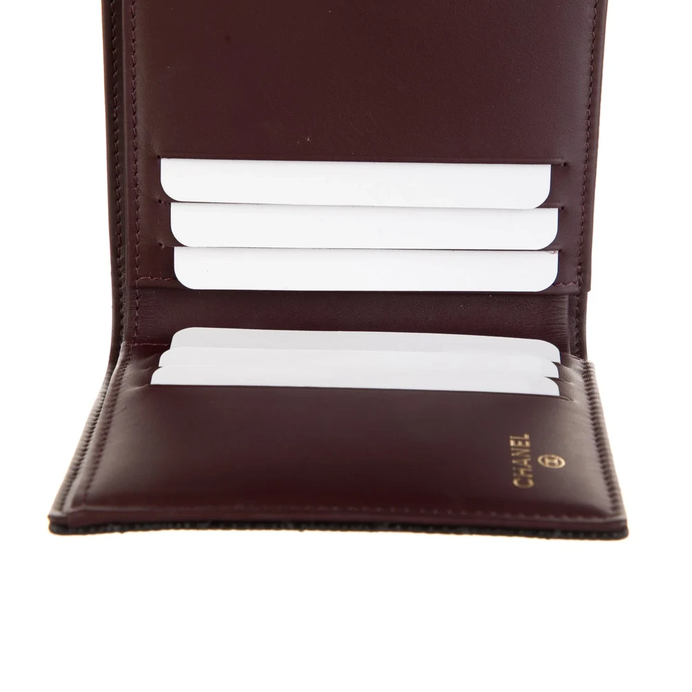 Lushentic Bags: Medium Interlocking CC Wallet Black Caviar Leather Gold HW - Image 3