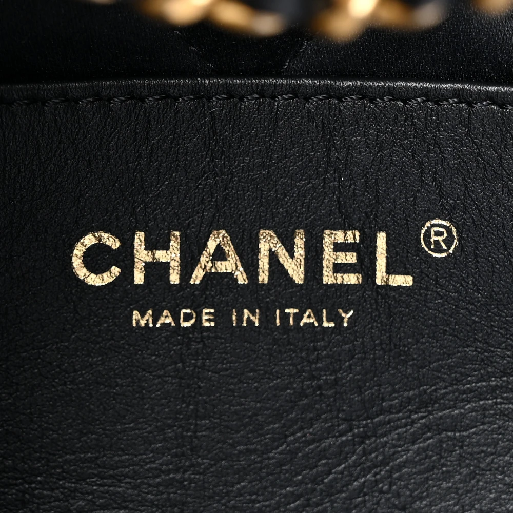 Lushentic Quality Handbags: Pearl Mini Chanel 22 Bag in Black Leather - Image 2