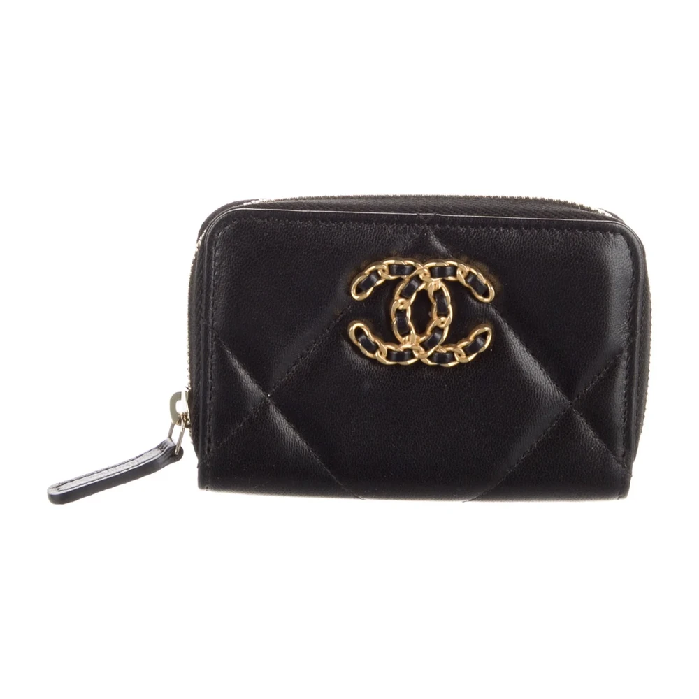 Lushentic Chanel Small Interlocking CC Logo Quilted Pattern Wallet Black Lambskin Leather Gold Hardware