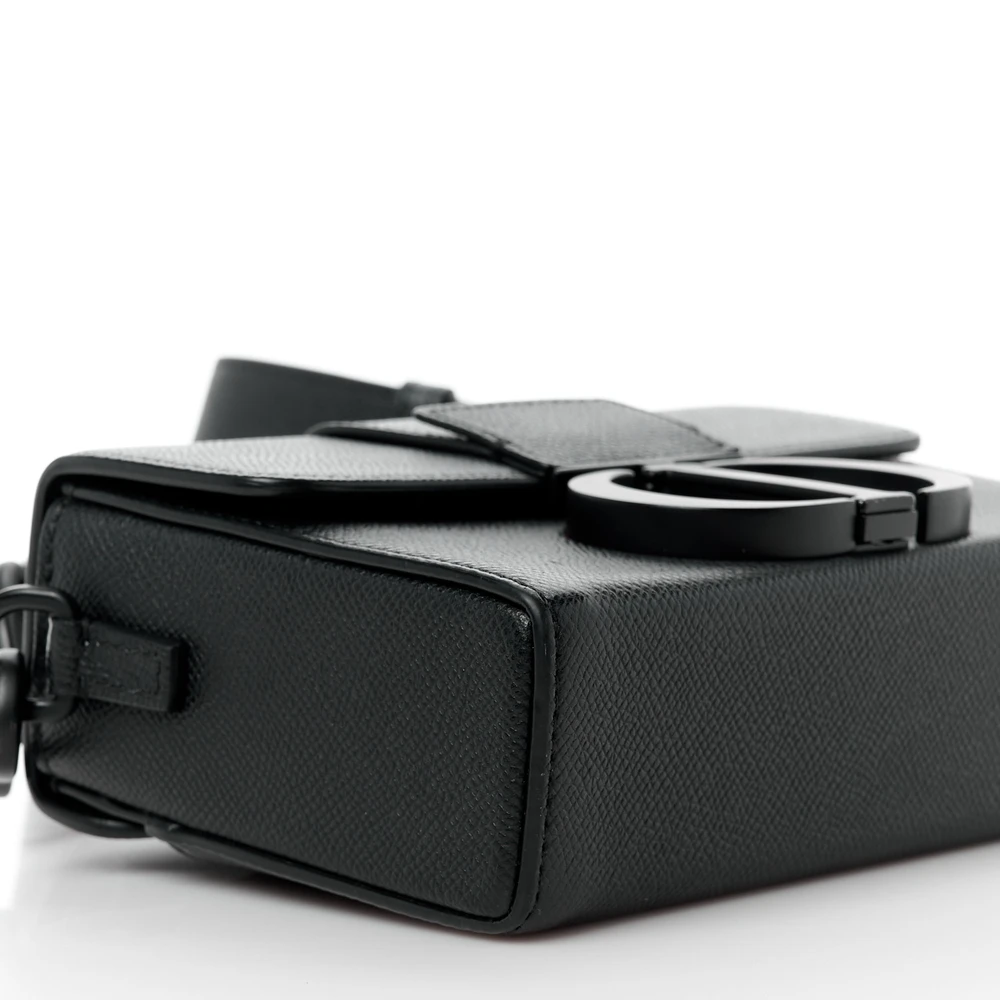 Lushentic Grade Replica Medium Weekender 25 Bag in Black Maxi Oblique Canvas with Ruthenium Hardware - Image 4