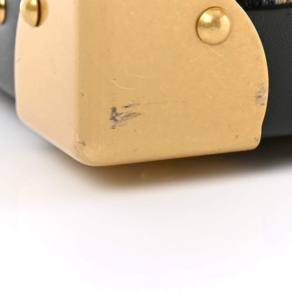 Lushentic Bags Review: Vespa Top Trunk Blue Oblique Canvas - Image 9