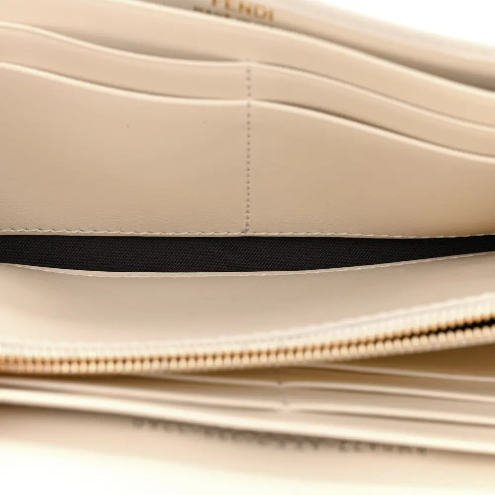 Lushentic Grade Bags - Fendi Roma Logo Chain Wallet in White Vitello Leather - Image 8