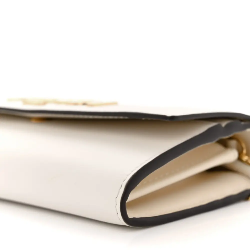 Lushentic Grade Bags - Fendi Roma Logo Chain Wallet in White Vitello Leather - Image 6