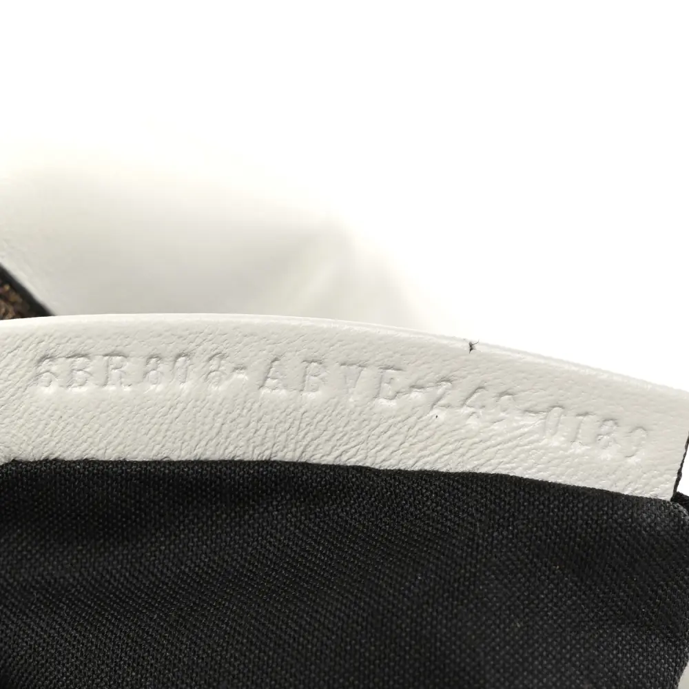 Lushentic Multipocket Baguette in Shiny Nappa Leather - Image 8