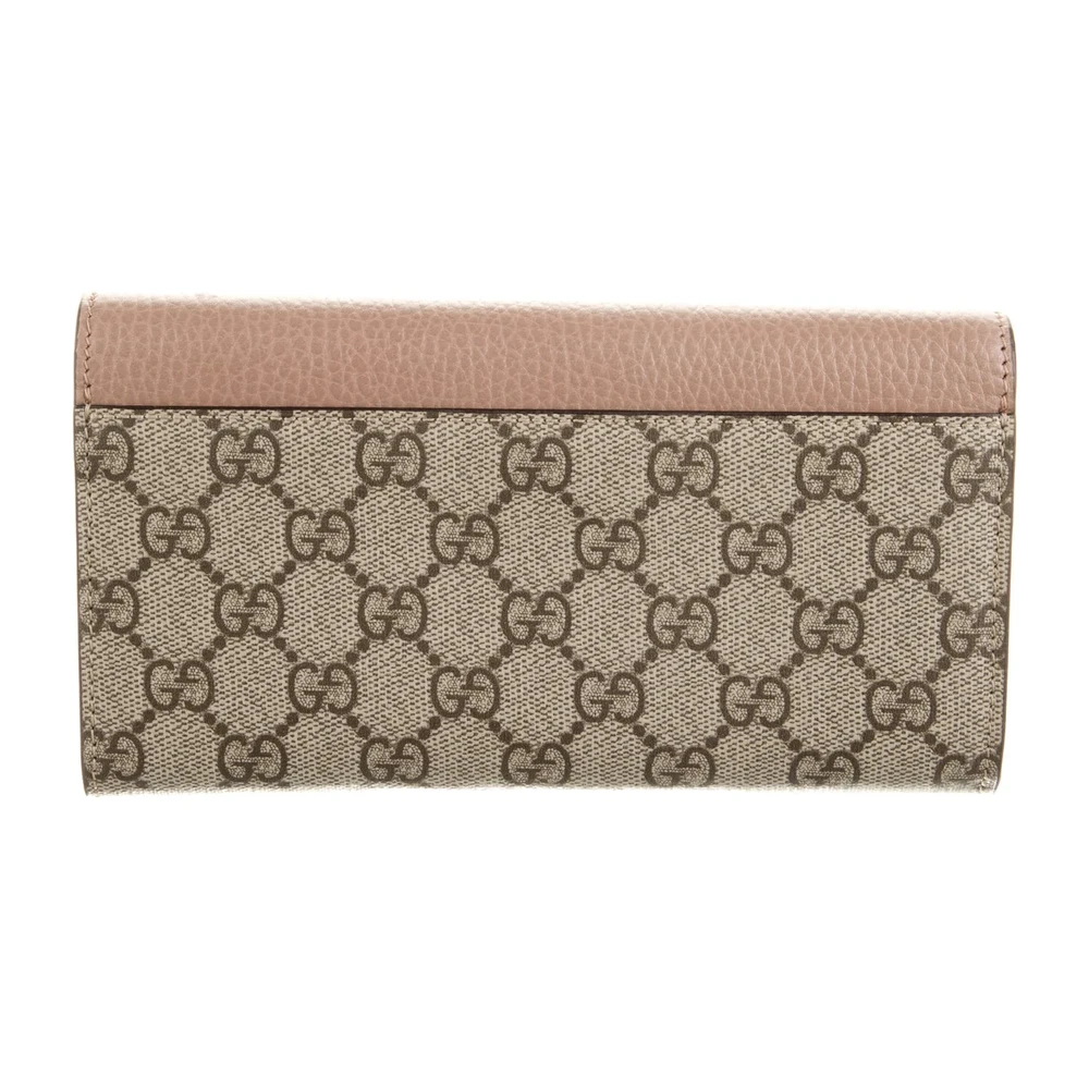 Lushentic Reviews Large Continental Wallet in Neutrals GG Supreme Canvas - Image 2