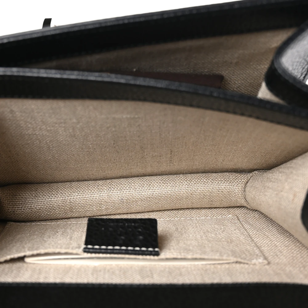 Lushentic Grade Handbags: Small Interlocking G Shoulder Bag - Image 8