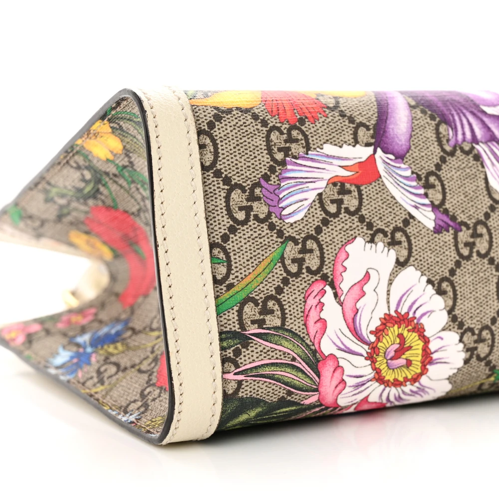 Lushentic Bags Review: Small Padlock Tote in GG Supreme Monogram - Image 4