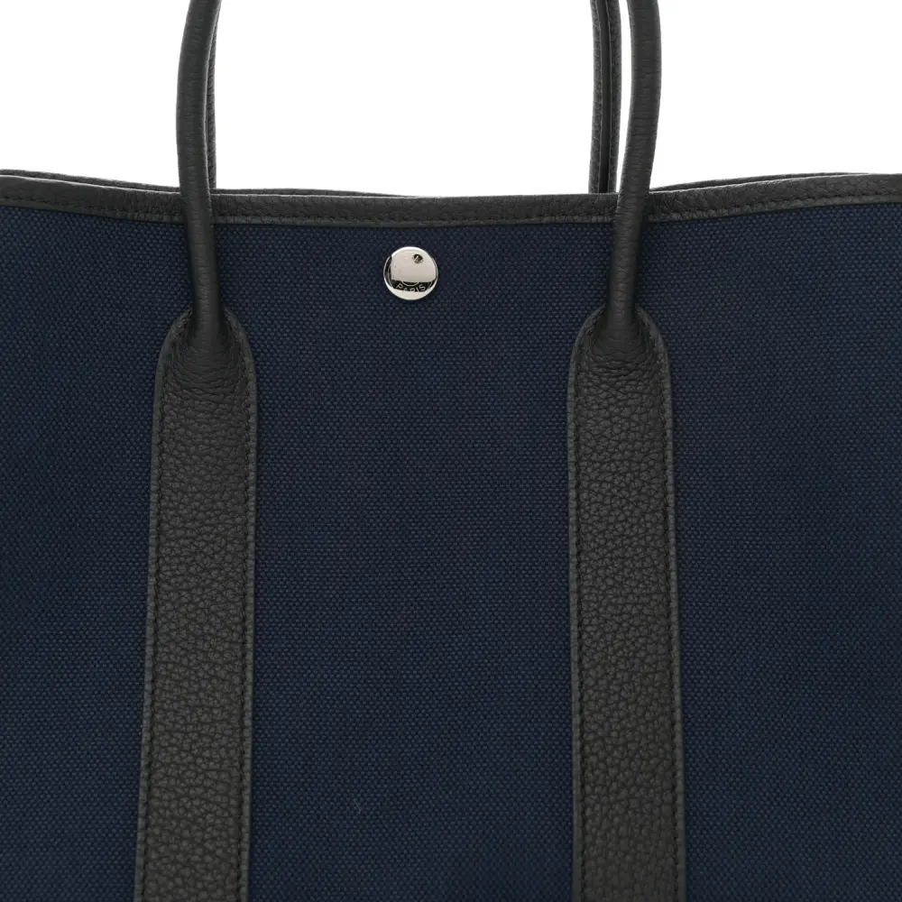 Lushentic Quality Bags for Your Garden Party - Image 9