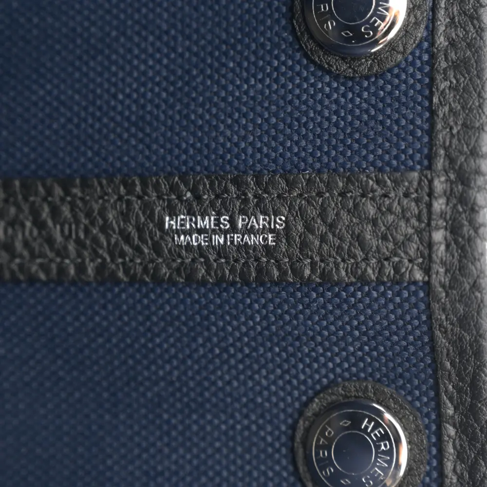 Lushentic Quality Bags for Your Garden Party - Image 2