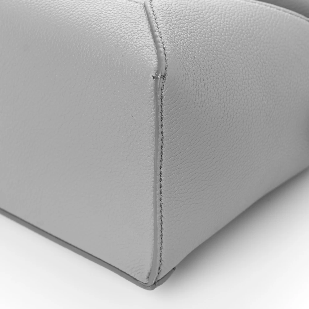 Lushentic Bags Review: Puzzle Bag Small Pearl Grey Calfskin Leather - Image 4