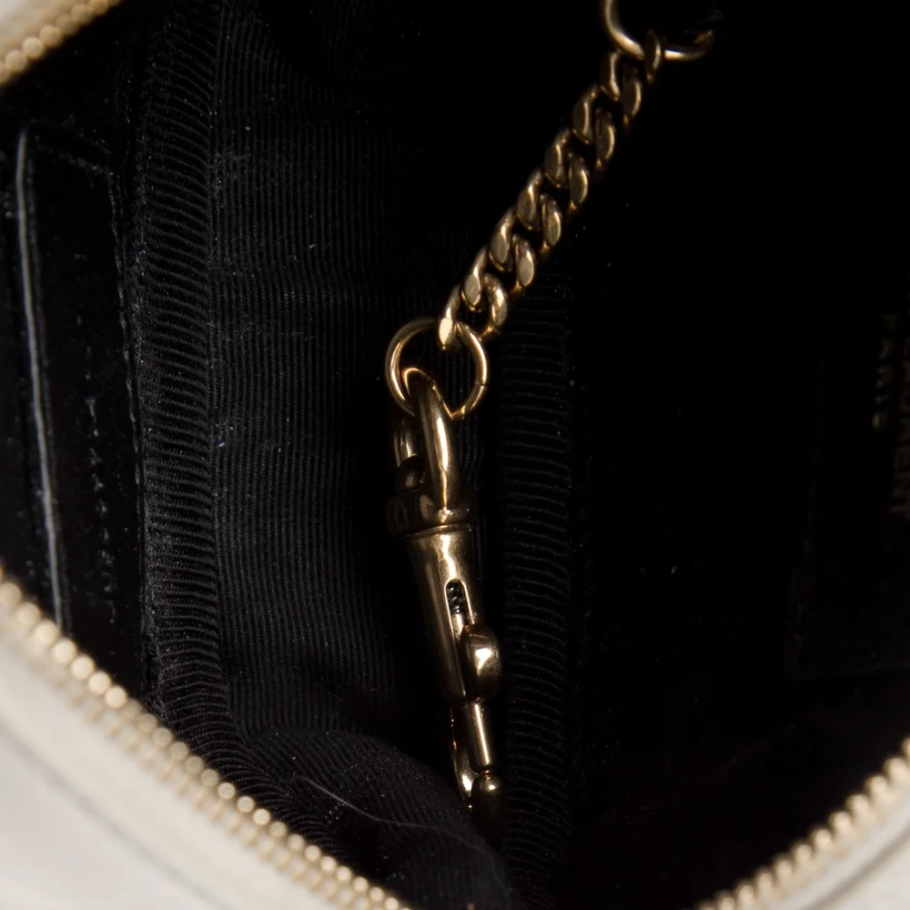 Lushentic Grade Bags: Small Coin Pouch in Grey Calfskin Leather - Image 3