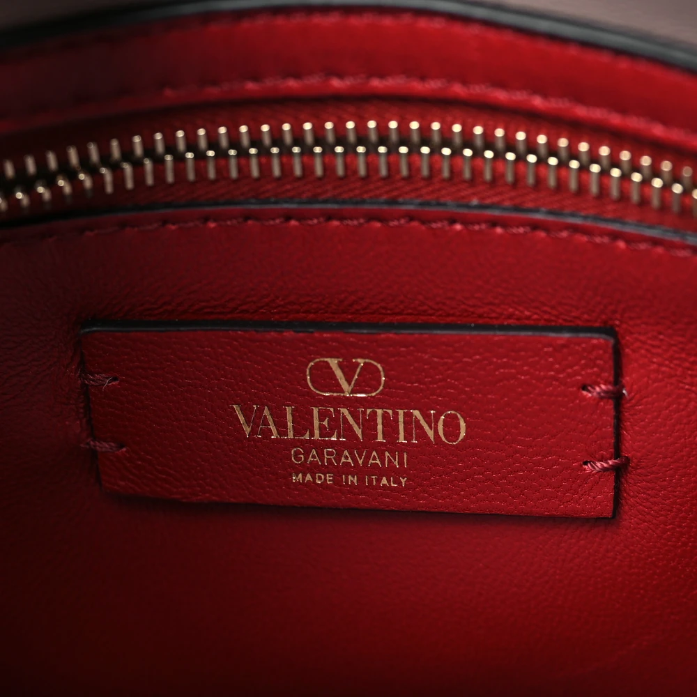 Lushentic Designer Bags: Medium Rockstud Spike Shoulder Bag in Poudre Lambskin - Image 2