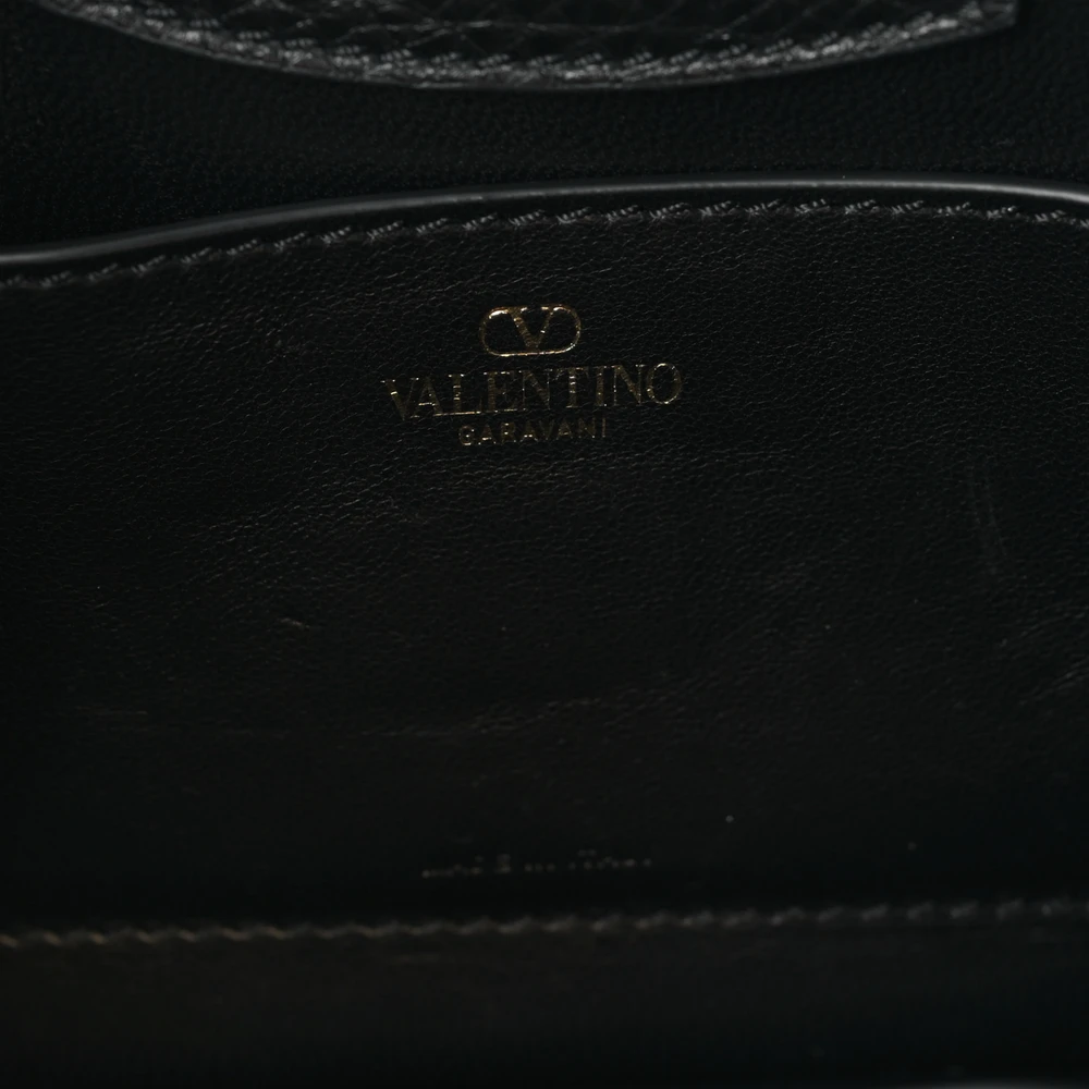 Lushentic Replicas Medium VLogo Signature Shoulder Bag Black Grainy Calfskin Leather Gold Hardware 2 - Image 2