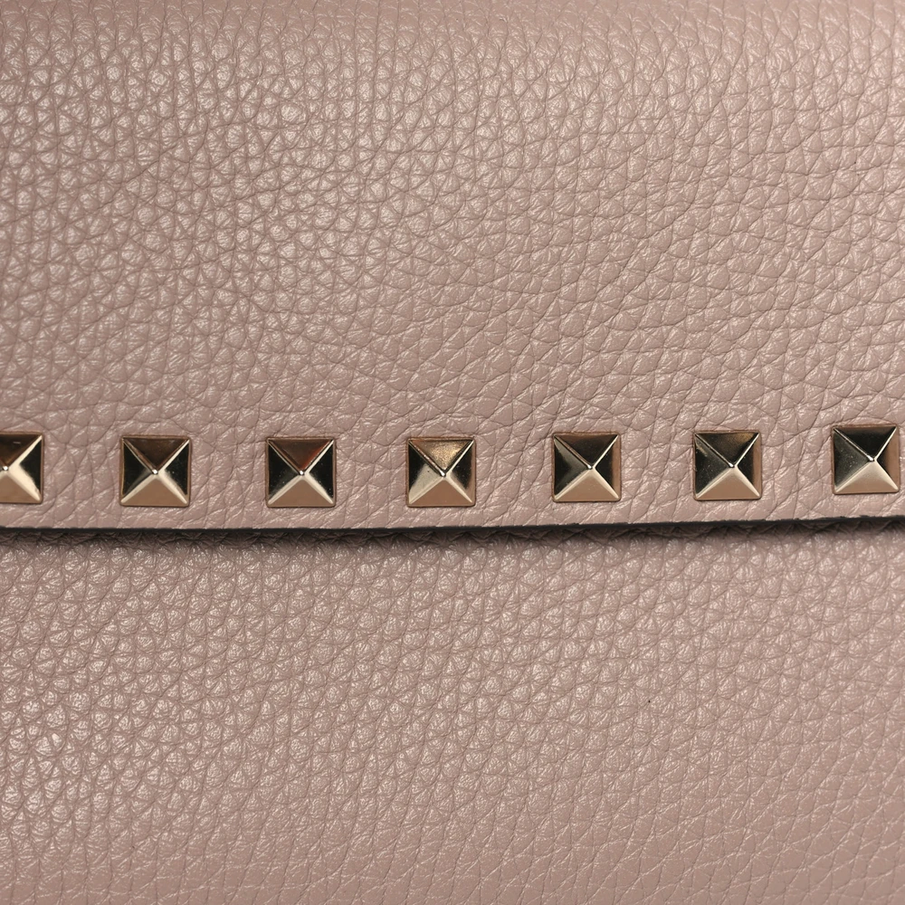 Lushentic Replica Small Rockstud Crossbody Pouch Poudre Leather - Image 8