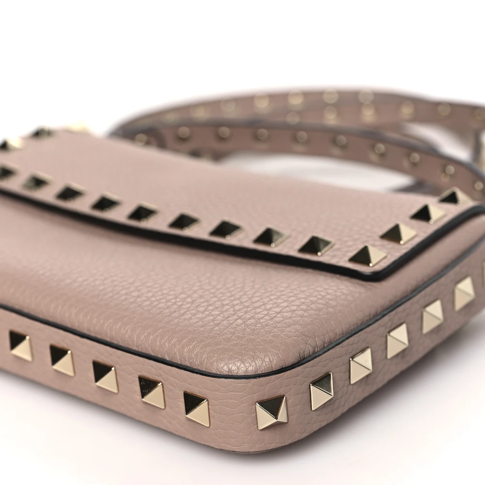 Lushentic Replica Small Rockstud Crossbody Pouch Poudre Leather - Image 5