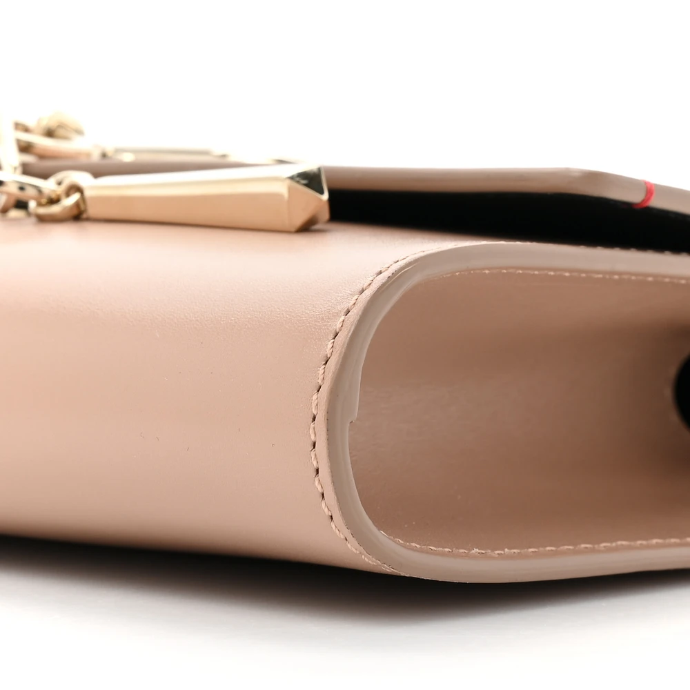 Lushentic Grade Handbags: Small Vcase Chain Wallet in Rose Cannelle Calfskin - Image 4